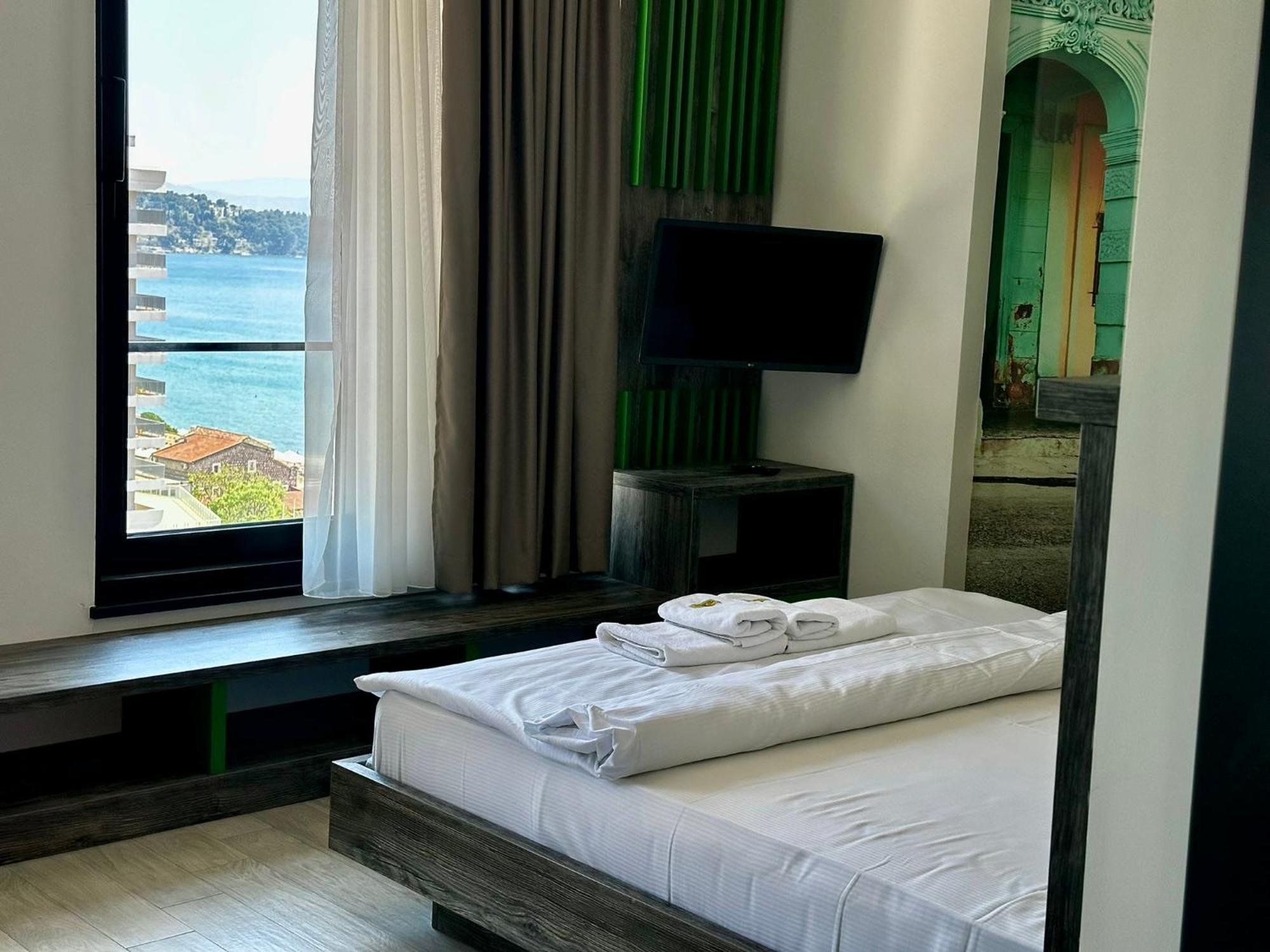 Hotel Del Medio Sutomore Kültér fotó